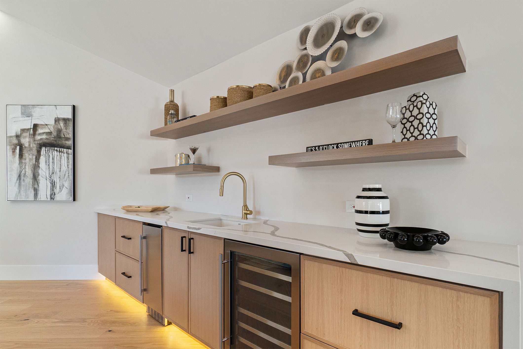 Home Staging Bar Area with modern decor and furniture