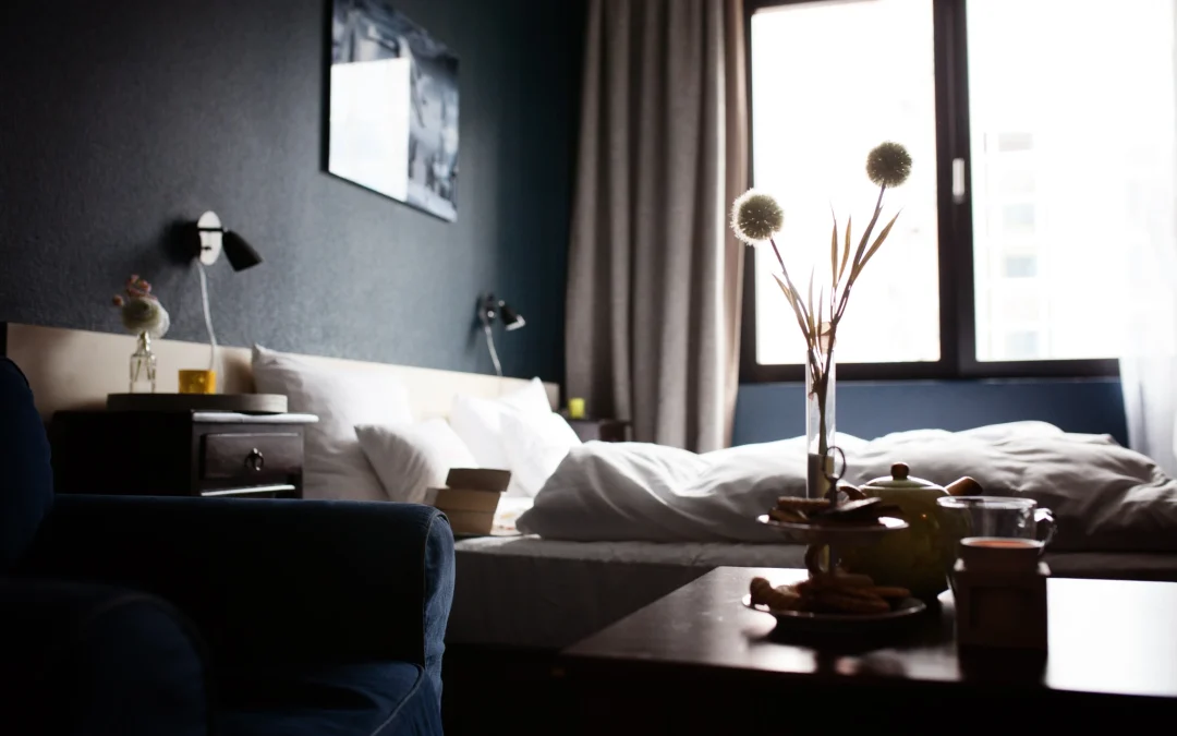 The Fine Line: Why Staging Is Different from Decorating (And Why It Matters When Selling Your Home)