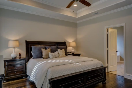 How Lighting Shapes the Perception of a Home in Professional Photography